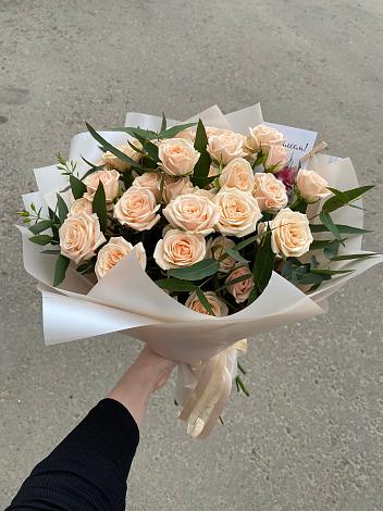 Букет Кремовые розы Латте в Кривцово